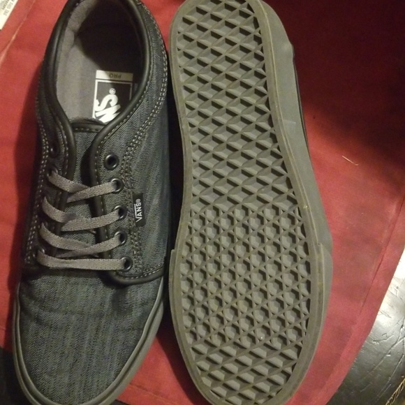 Van's Shoes- Brand New (Men 6.5 / Women 8) - Picture 4 of 4